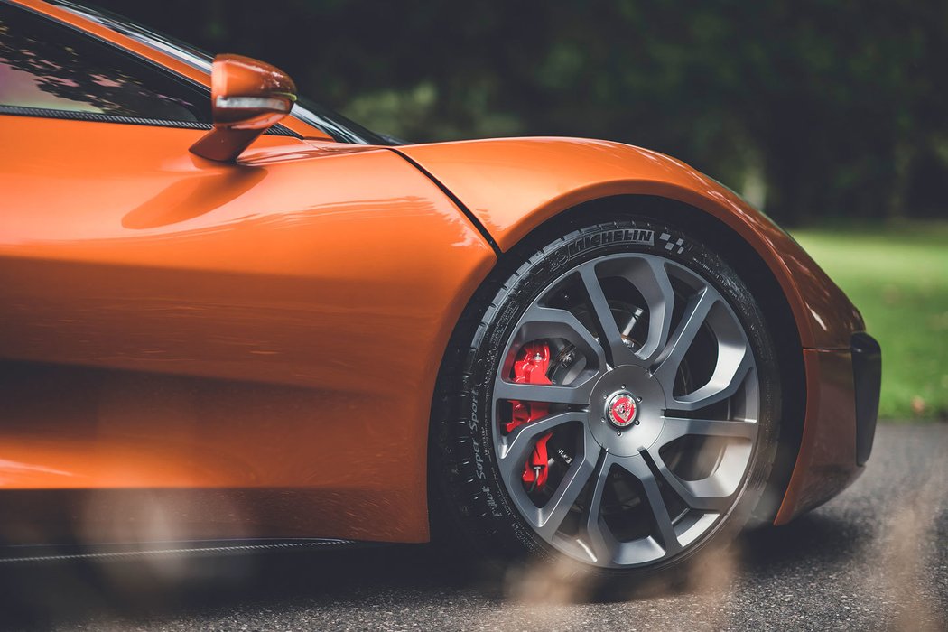 Jaguar C-X75 &#39;Spectre&#39;