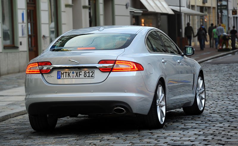 Jaguar XF