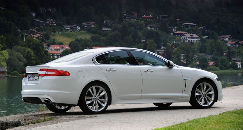 Jaguar XF