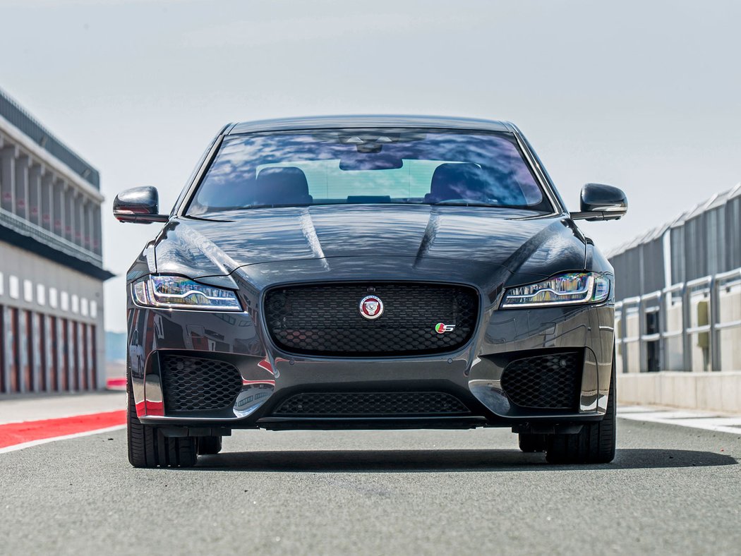 Jaguar XF