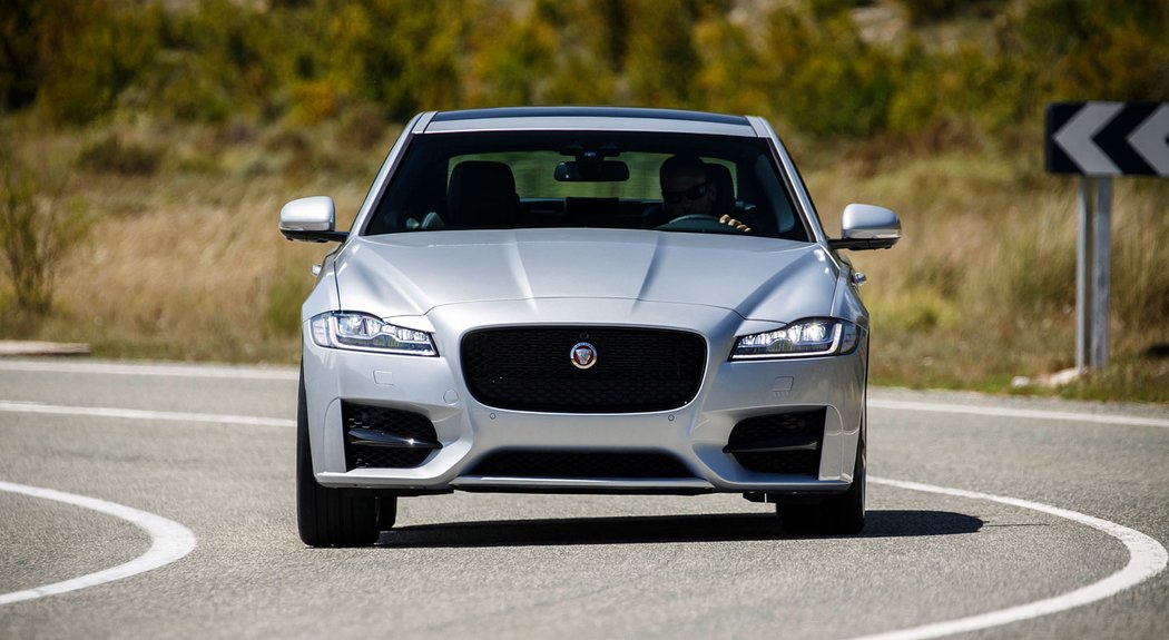 Jaguar XF