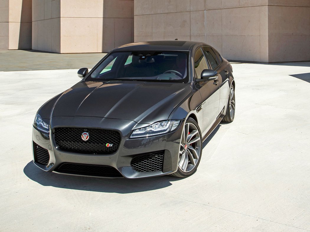 Jaguar XF