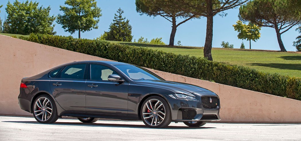 Jaguar XF