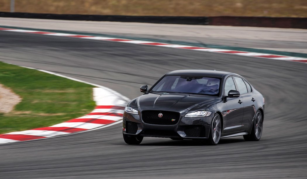 Jaguar XF