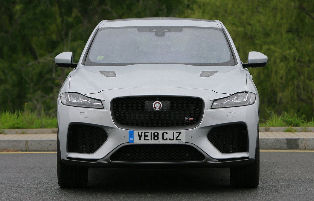 Jaguar F-Pace SVR