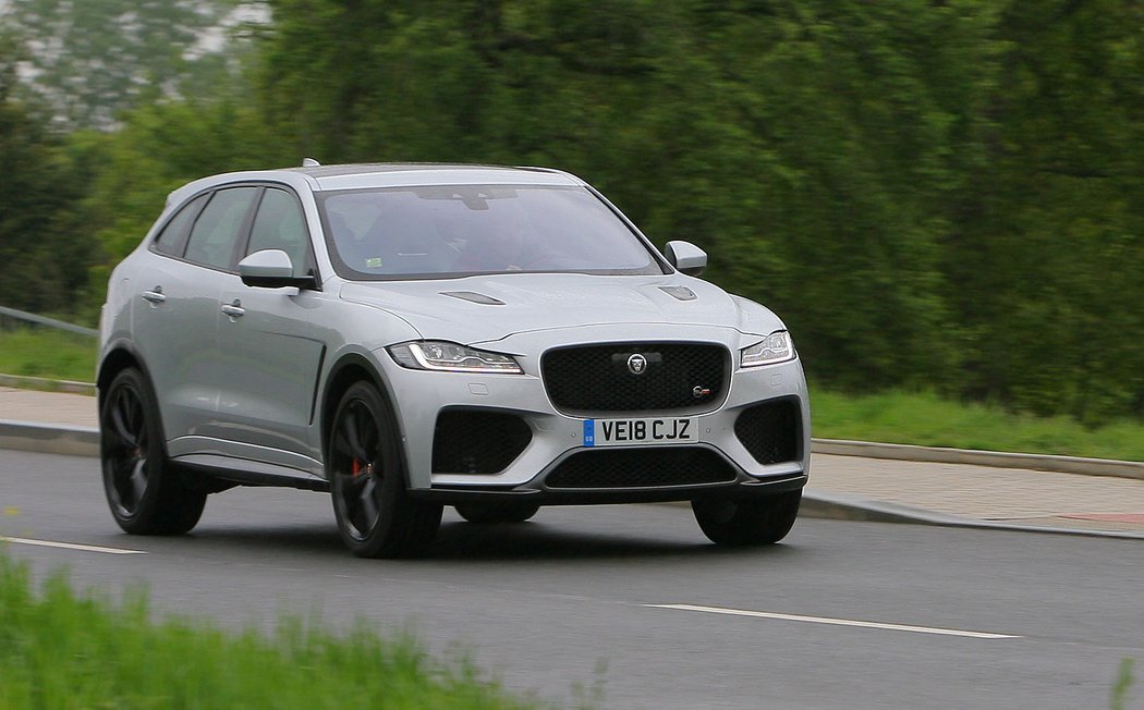 Jaguar F-Pace SVR 