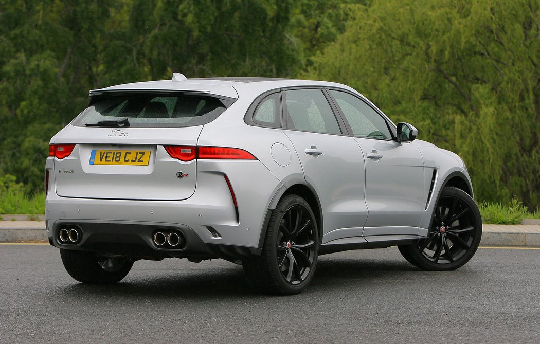 Jaguar F-Pace SVR