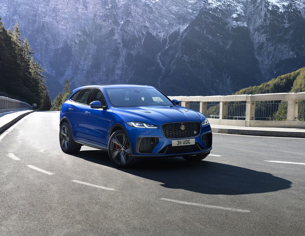 Jaguar F-Pace SVR