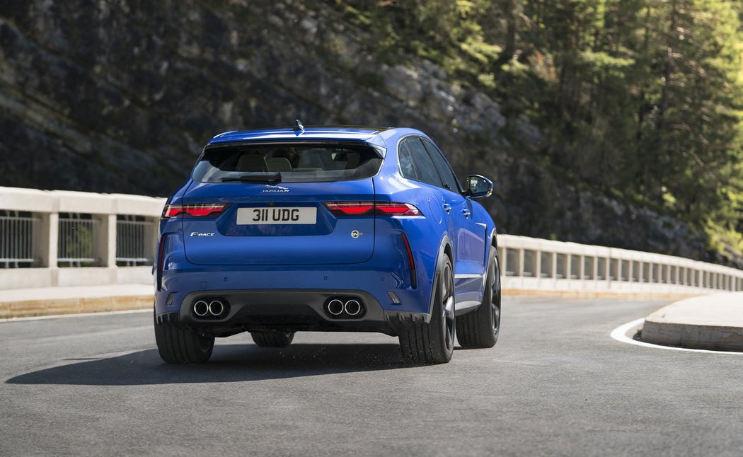 Jaguar F-Pace SVR