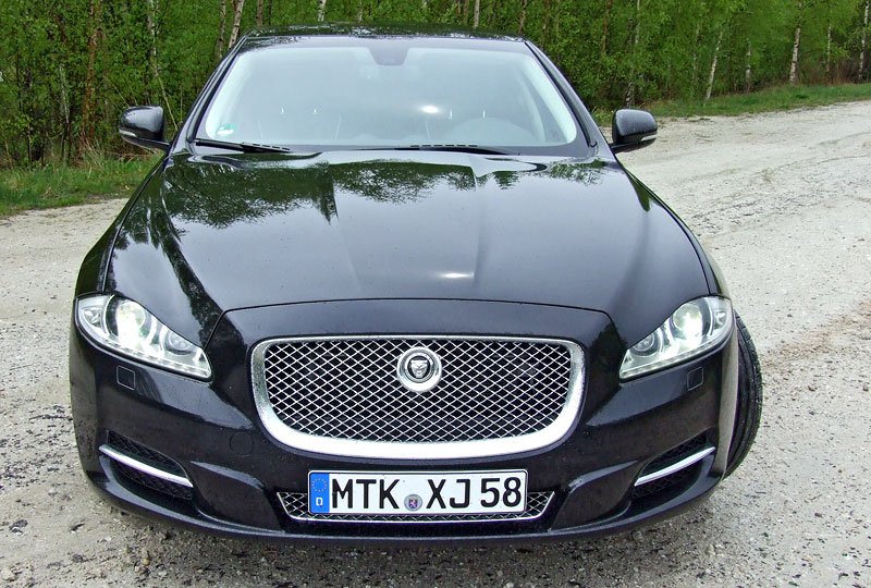 Jaguar XJ