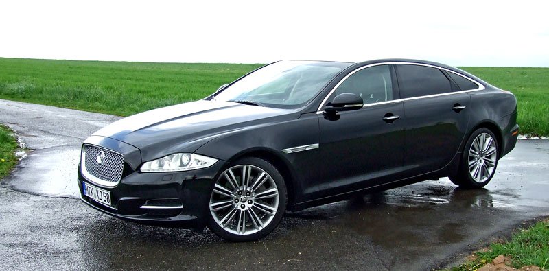 Jaguar XJ