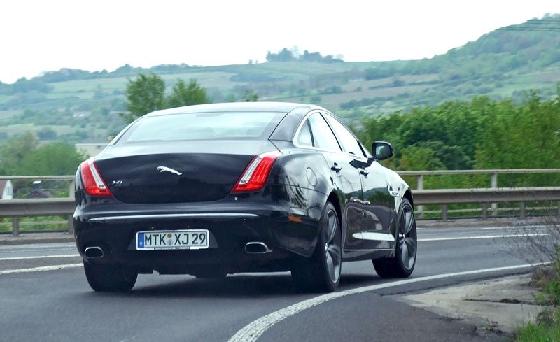 Jaguar XJ