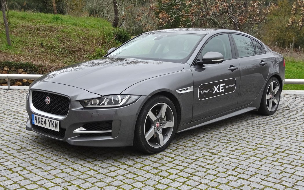 Jaguar XE