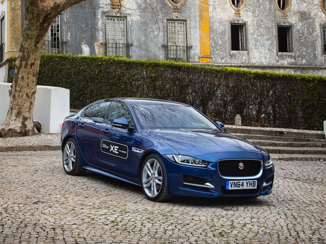 Jaguar XE