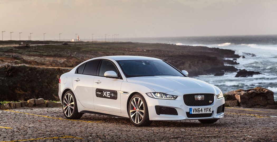 Jaguar XE