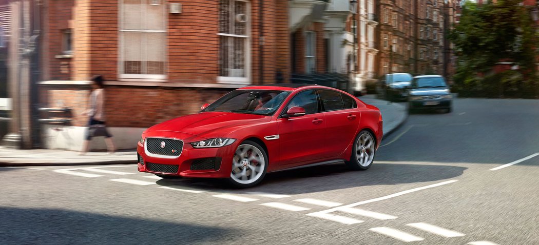 Jaguar XE