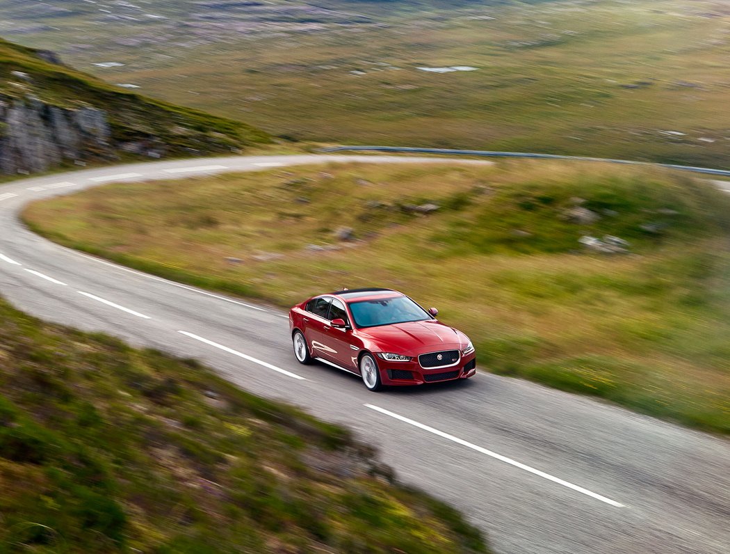 Jaguar XE