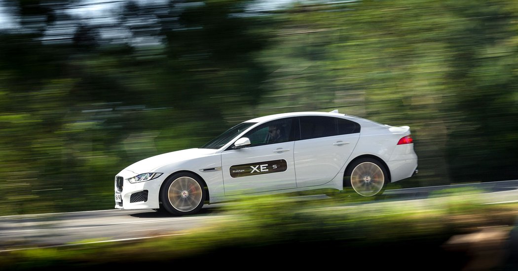 Jaguar XE