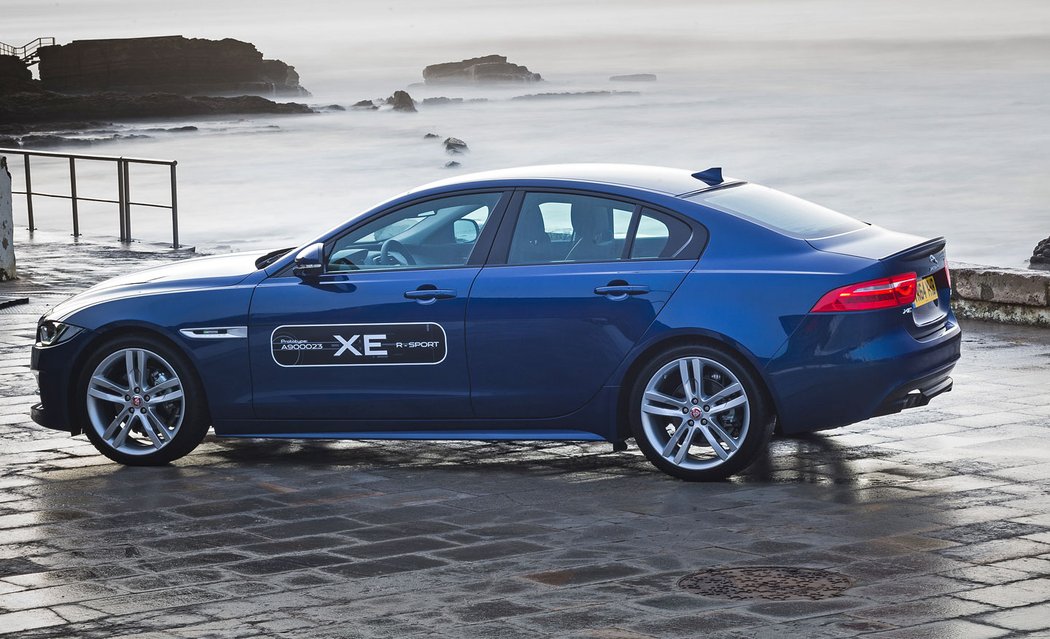 Jaguar XE