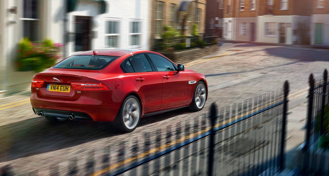 Jaguar XE