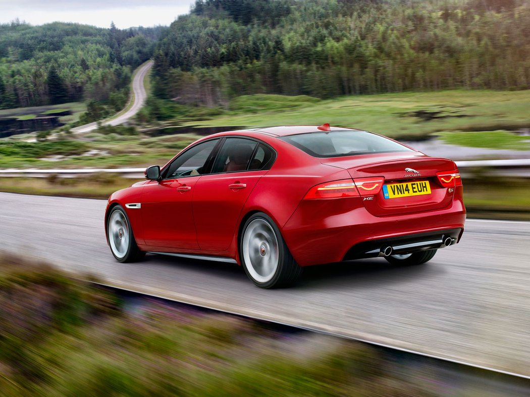 Jaguar XE