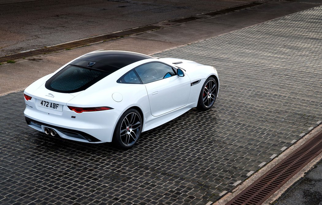 Jaguar F-Type RWD