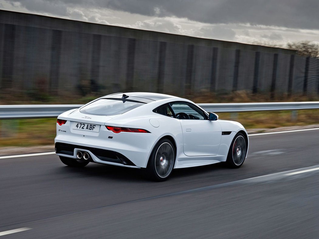 Jaguar F-Type RWD