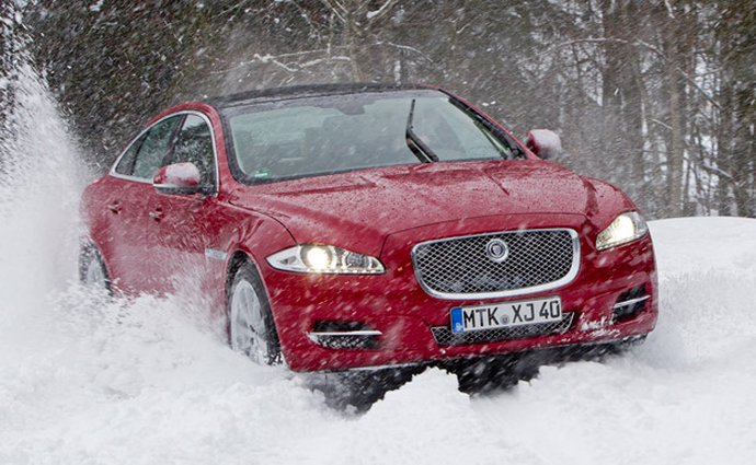 Jaguar XJ a XF AWD: První jízdní dojmy