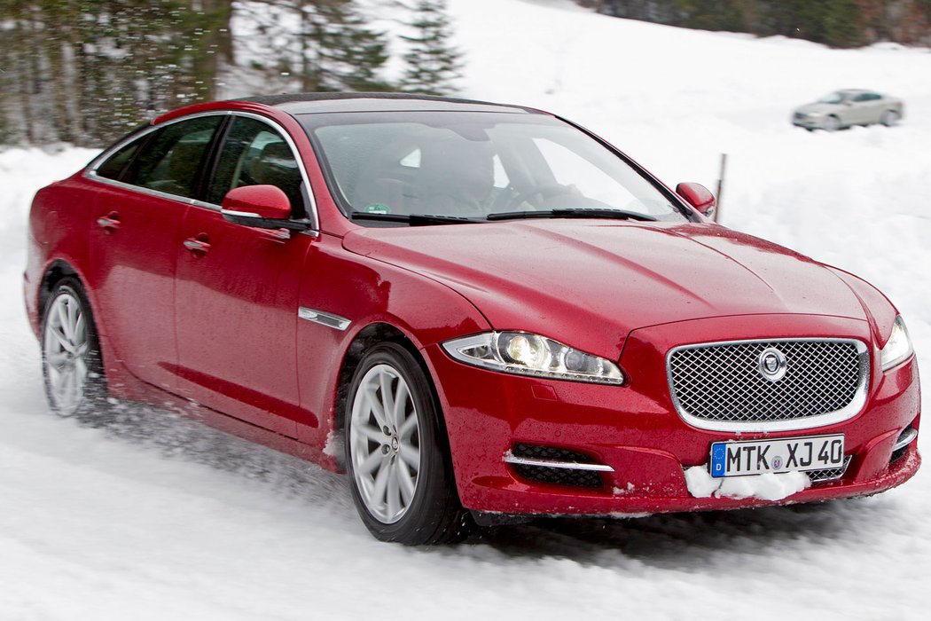 Jaguar XJ