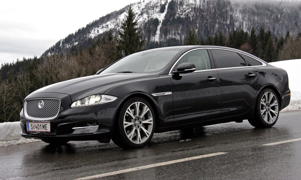 Jaguar XJ