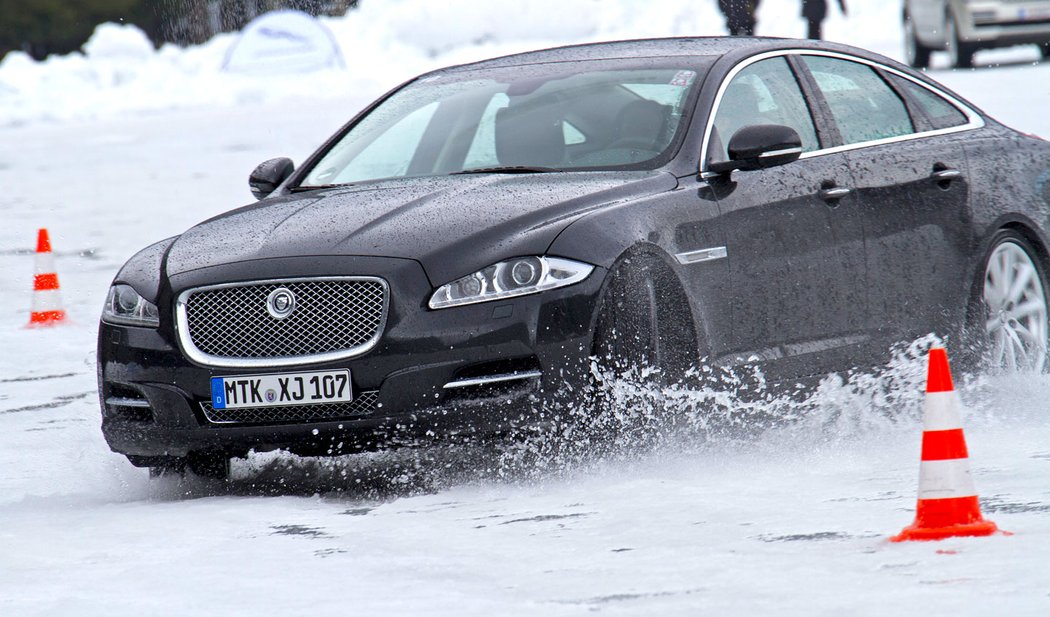 Jaguar XJ