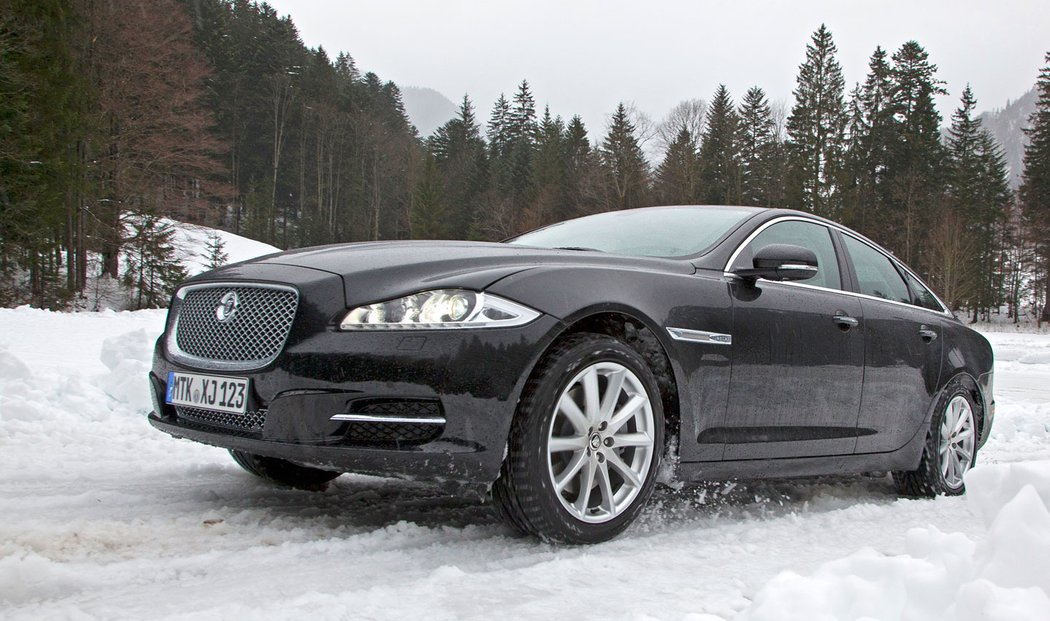 Jaguar XJ