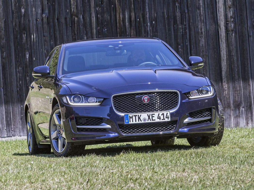 Jaguar XE