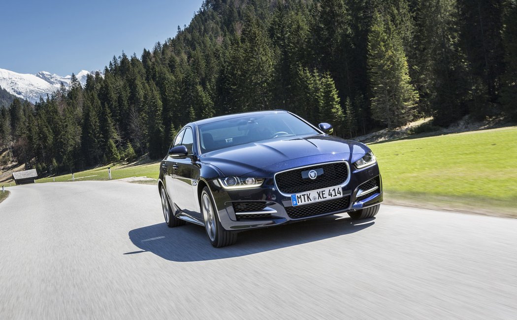 Jaguar XE