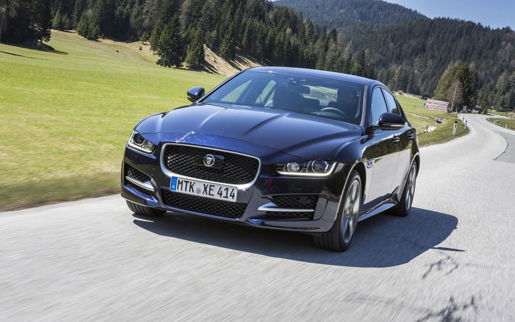 Jaguar XE