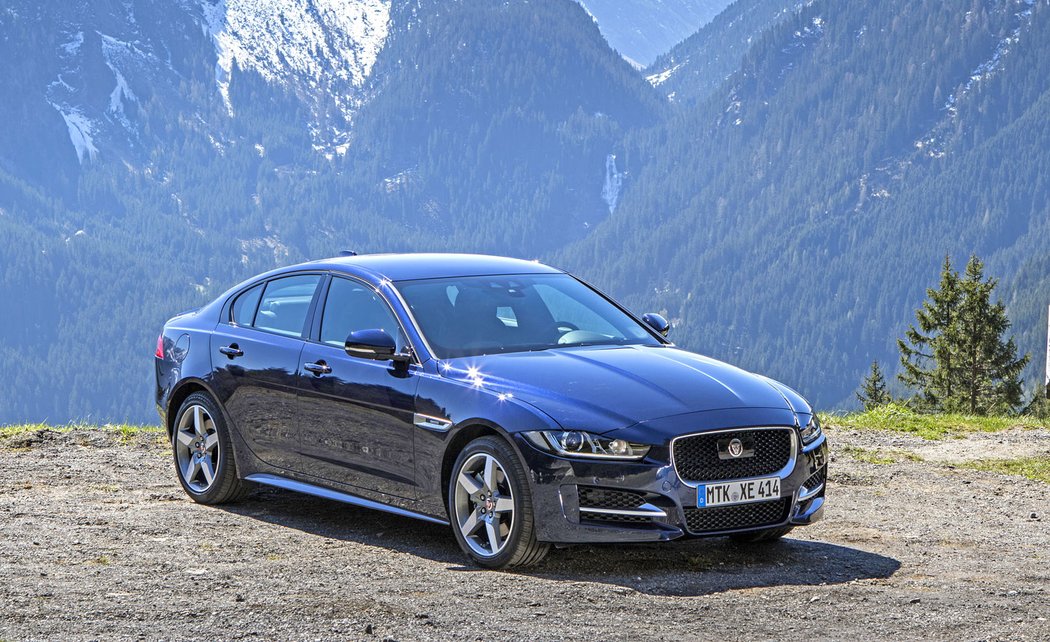 Jaguar XE