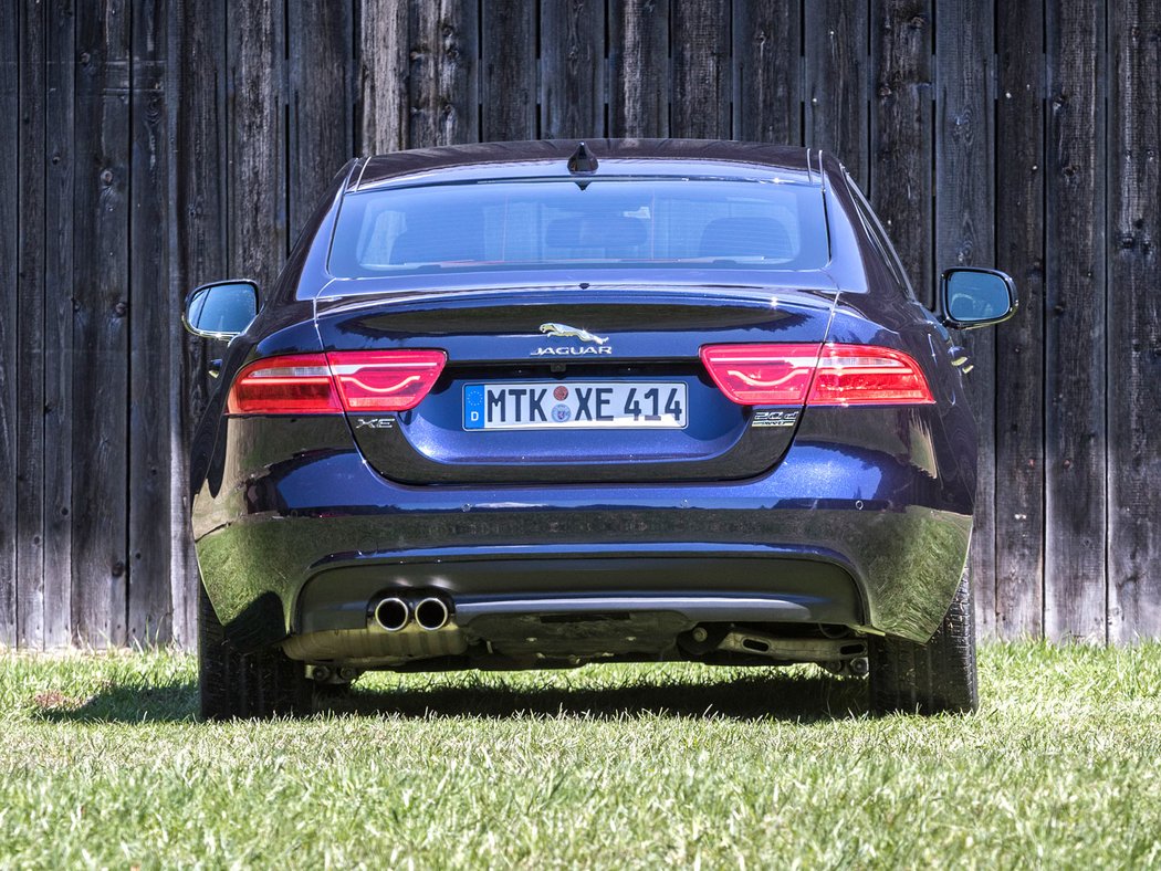 Jaguar XE