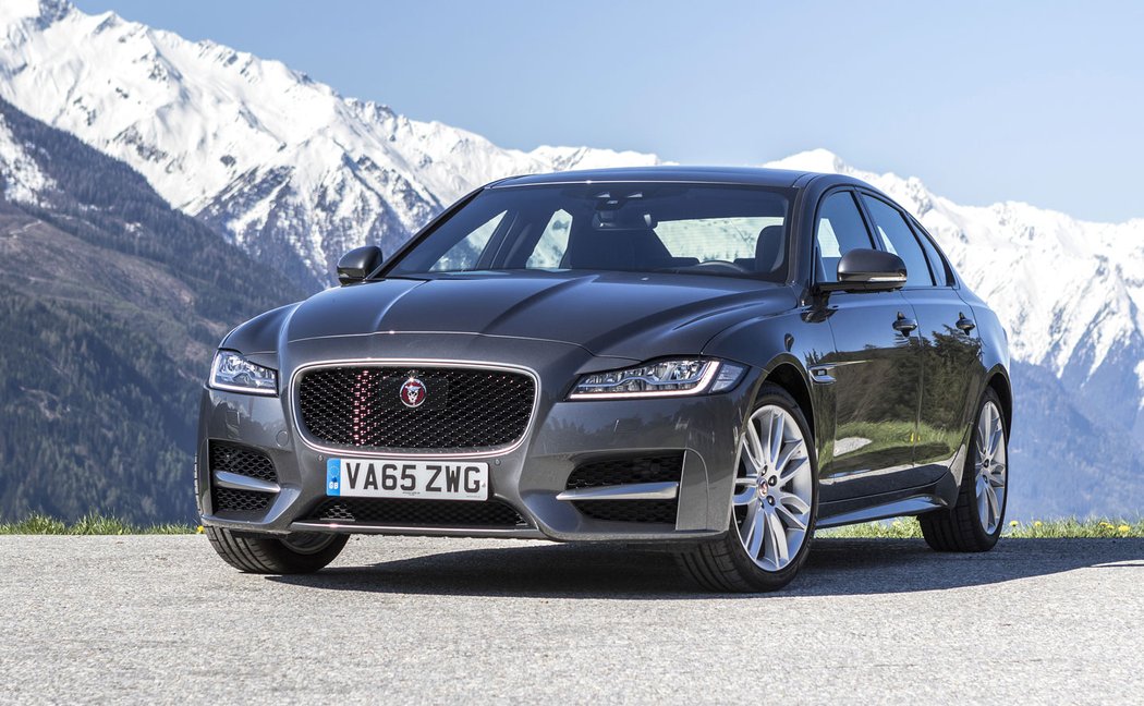 Jaguar XE