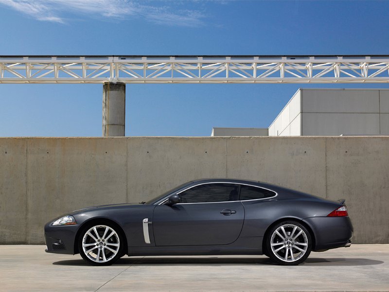 Jaguar XKR