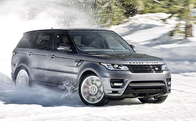 Jaguar Land Rover loni prodal více než 400.000 vozů