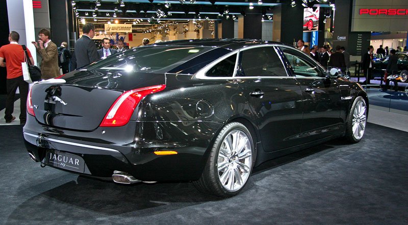 Jaguar XJ