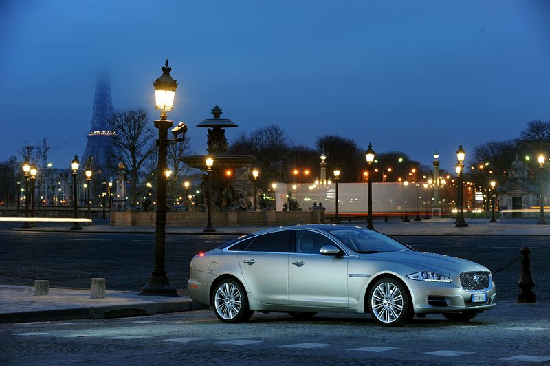 Jaguar XJ