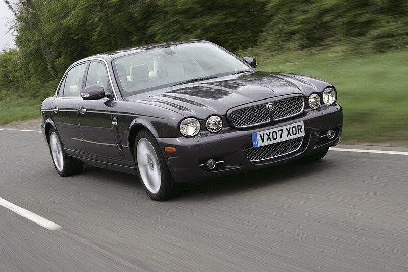 Jaguar XJ