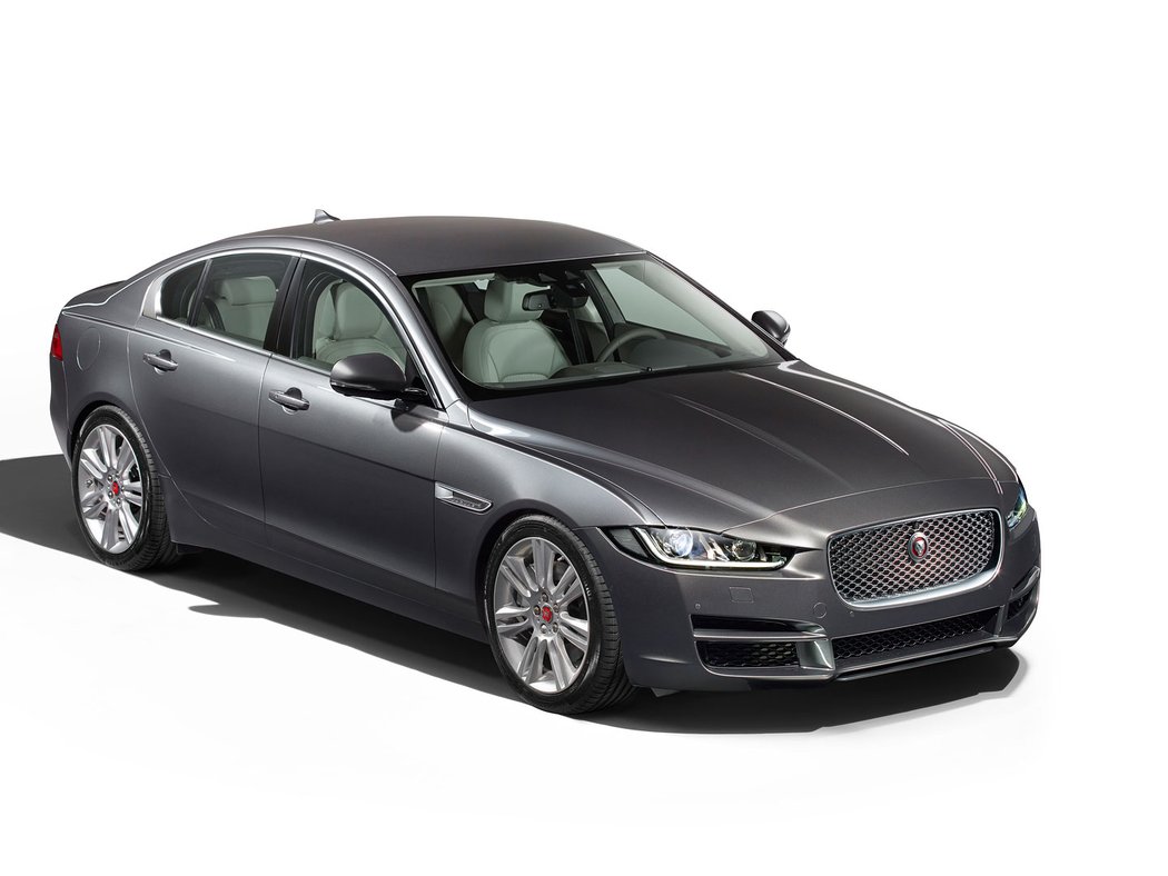 Jaguar XE