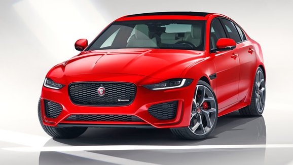 Jaguar XE má po faceliftu. S BMW 3 chce soupeřit moderními prvky a luxusnějším interiérem