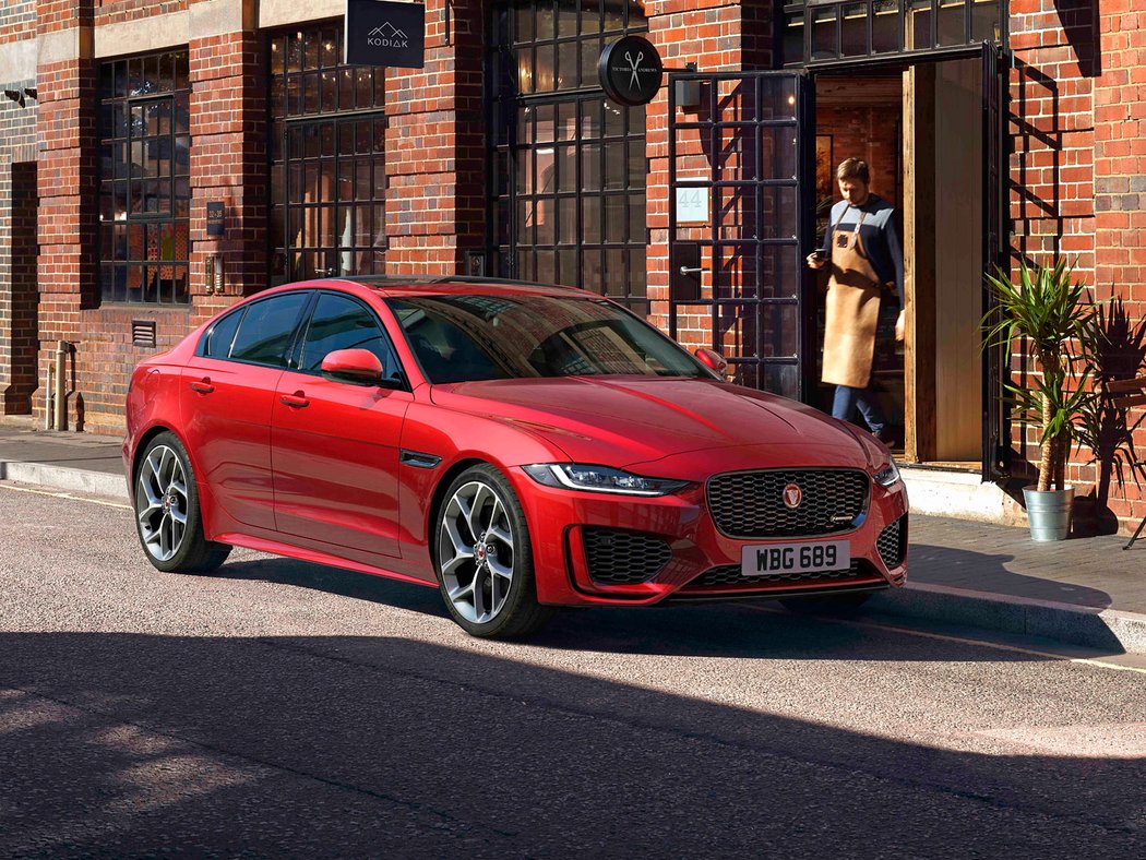 Jaguar XE