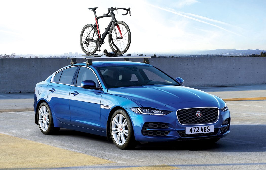 Jaguar XE