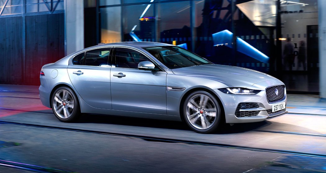 Jaguar XE