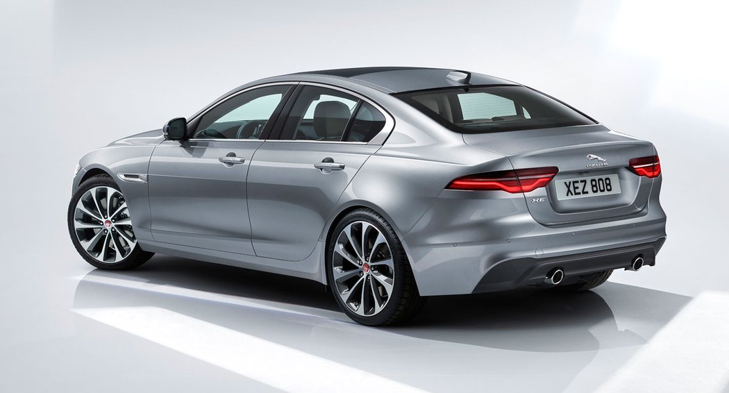 Jaguar XE