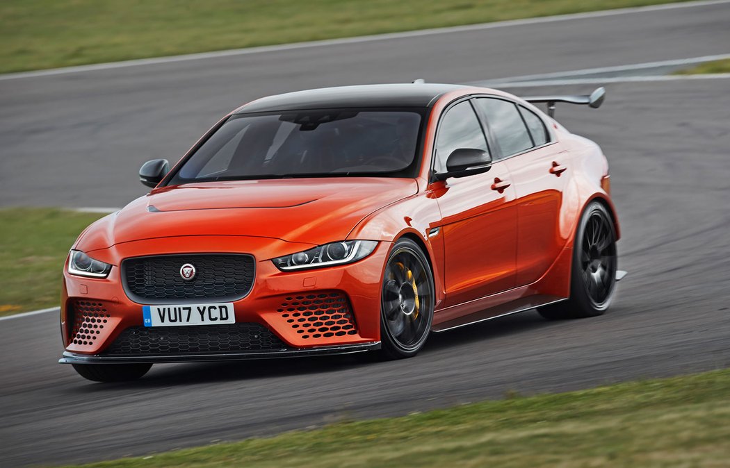 Jaguar XE SV Project 8